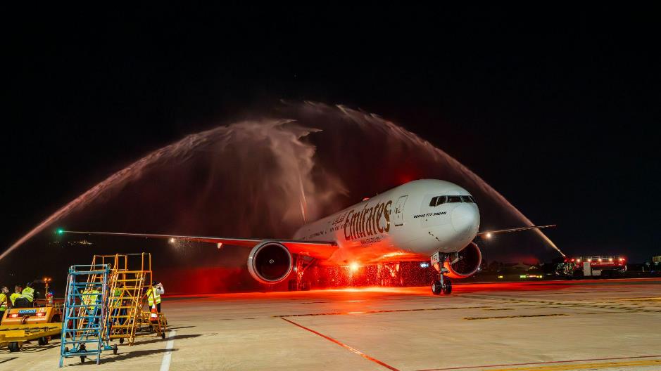Emirates mở đường bay thẳng, mang khách quốc tế cao cấp tới Đà Nẵng- Ảnh 1. Emirates mở đường bay thẳng, mang khách quốc tế cao cấp tới Đà Nẵng- Ảnh 1.