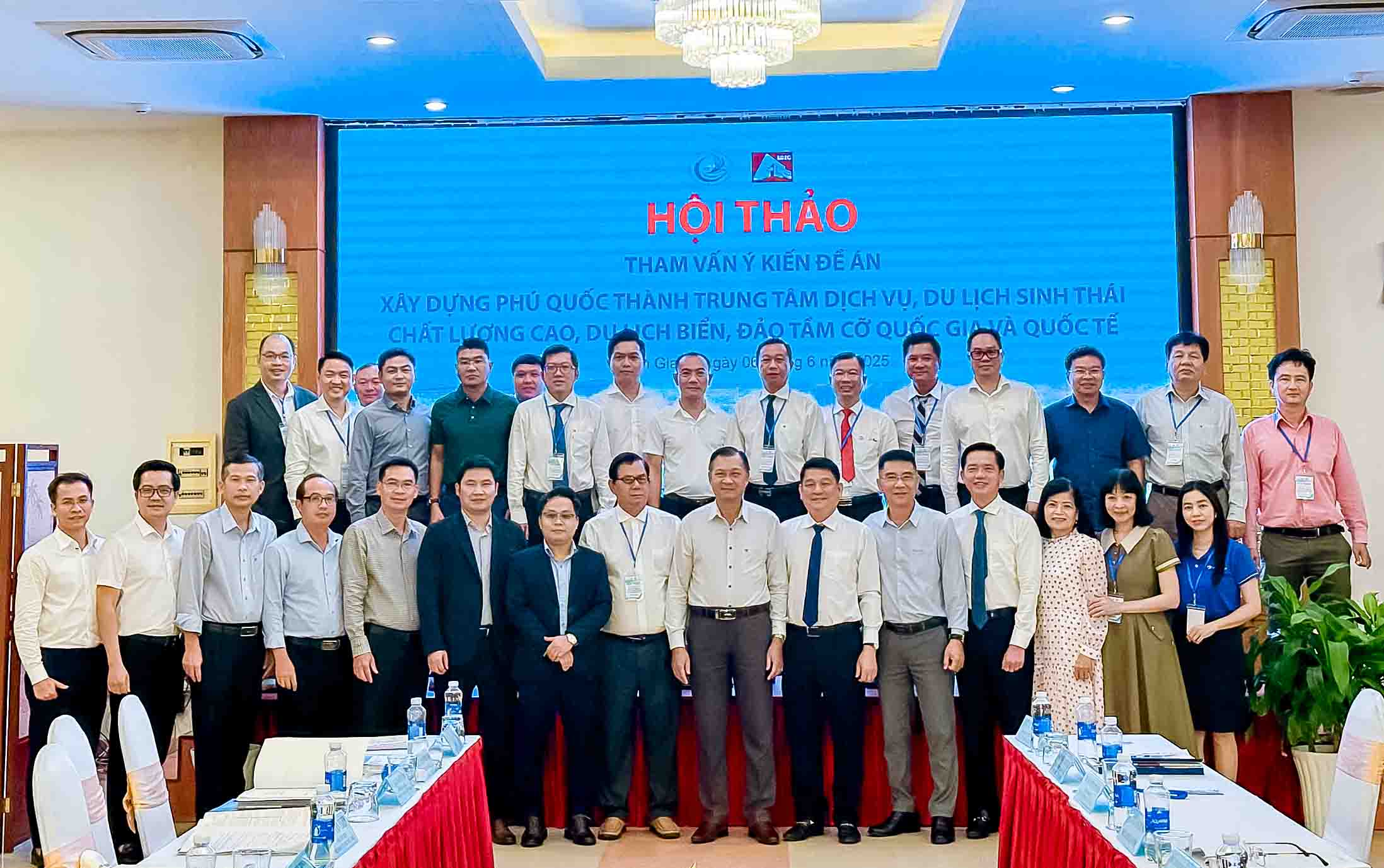 Kiên Giang: Tham vấn ý kiến “Xây dựng Phú Quốc thành trung tâm dịch vụ, du lịch sinh thái chất lượng cao, du lịch biển, đảo tầm cỡ quốc gia và quốc tế”- Ảnh 7.