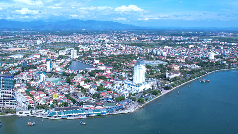 Đồng Hới trước chu kỳ tăng tốc mới về phát triển kinh tế- Ảnh 1. Đồng Hới trước chu kỳ tăng tốc mới về phát triển kinh tế- Ảnh 1.