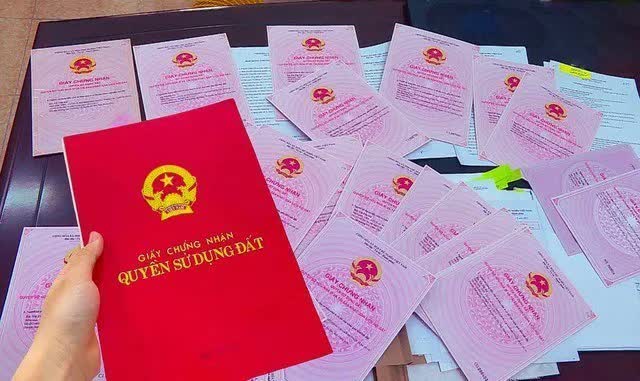 8 trường hợp phải đổi sổ đỏ ngay lập tức- Ảnh 1. 8 trường hợp phải đổi sổ đỏ ngay lập tức- Ảnh 1.