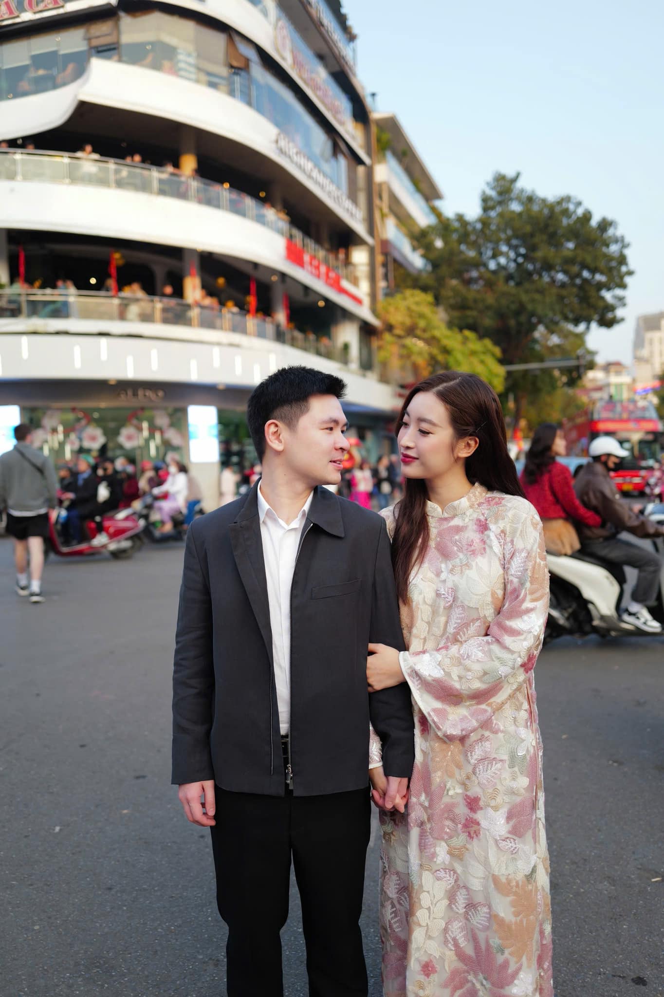 Chủ tịch Vietravel Airlines: Nếu chỉ ngồi và chờ thăng tiến thì những người xung quanh sẽ cảm thấy không công bằng- Ảnh 5.