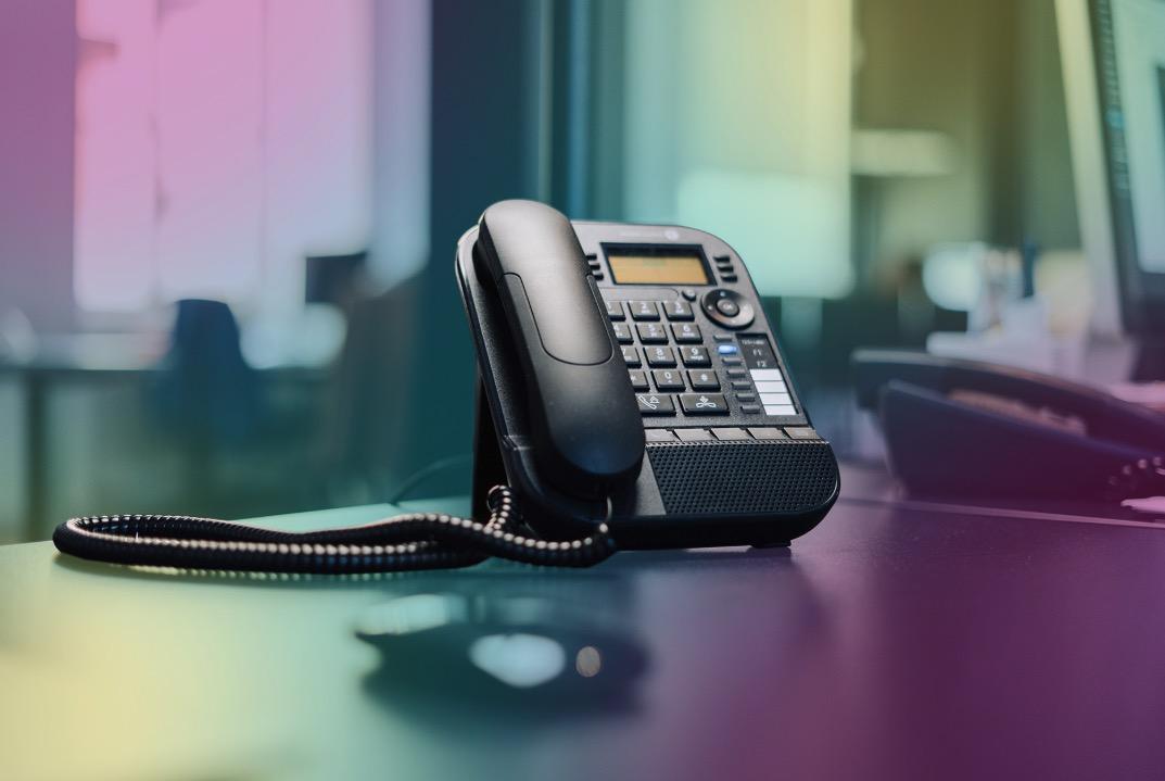 Điện thoại bàn: Tưởng như đồ cổ nhưng smartphone vẫn chưa thể thay thế suốt hàng thập kỷ- Ảnh 1.