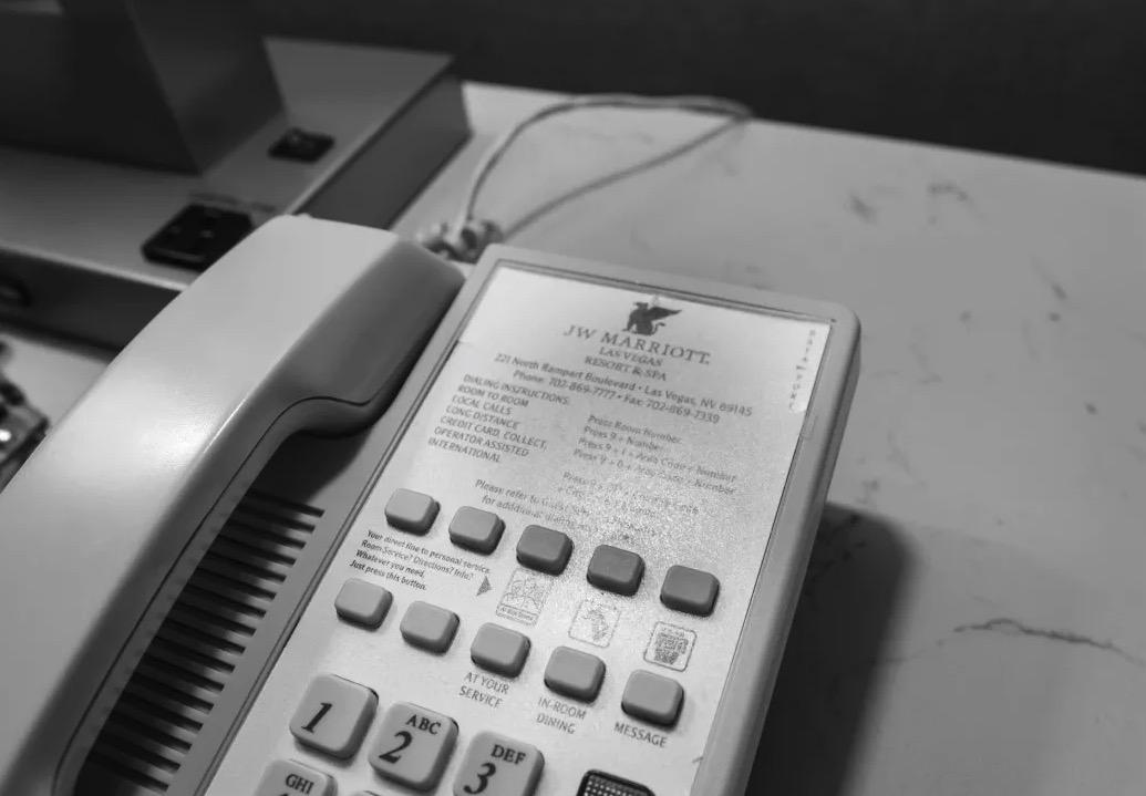 Điện thoại bàn: Tưởng như đồ cổ nhưng smartphone vẫn chưa thể thay thế suốt hàng thập kỷ- Ảnh 2.