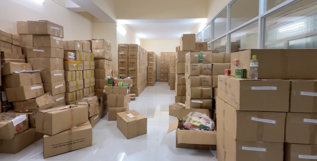 Công bố hình ảnh khám xét kho hàng của vợ chồng nữ doanh nhân Ngô Ánh Hồng- Ảnh 3.