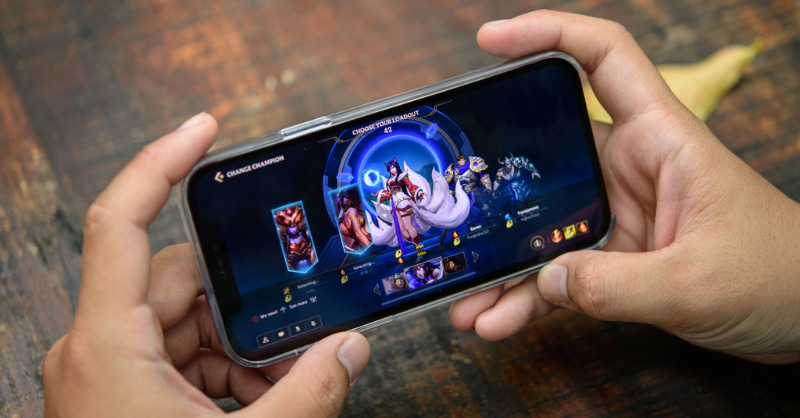 Nói thật là, tìm điện thoại cũ cứ chọn iPhone, đừng dại mà mua Android- Ảnh 1.