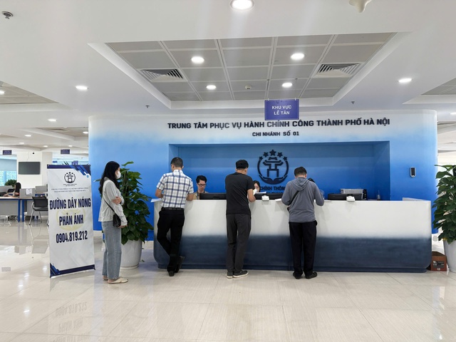 Hà Nội: Siết chặt kỷ cương, chấn chỉnh tình trạng tiêu cực tại các bộ phận một cửa- Ảnh 1. Hà Nội: Siết chặt kỷ cương, chấn chỉnh tình trạng tiêu cực tại các bộ phận một cửa- Ảnh 1.