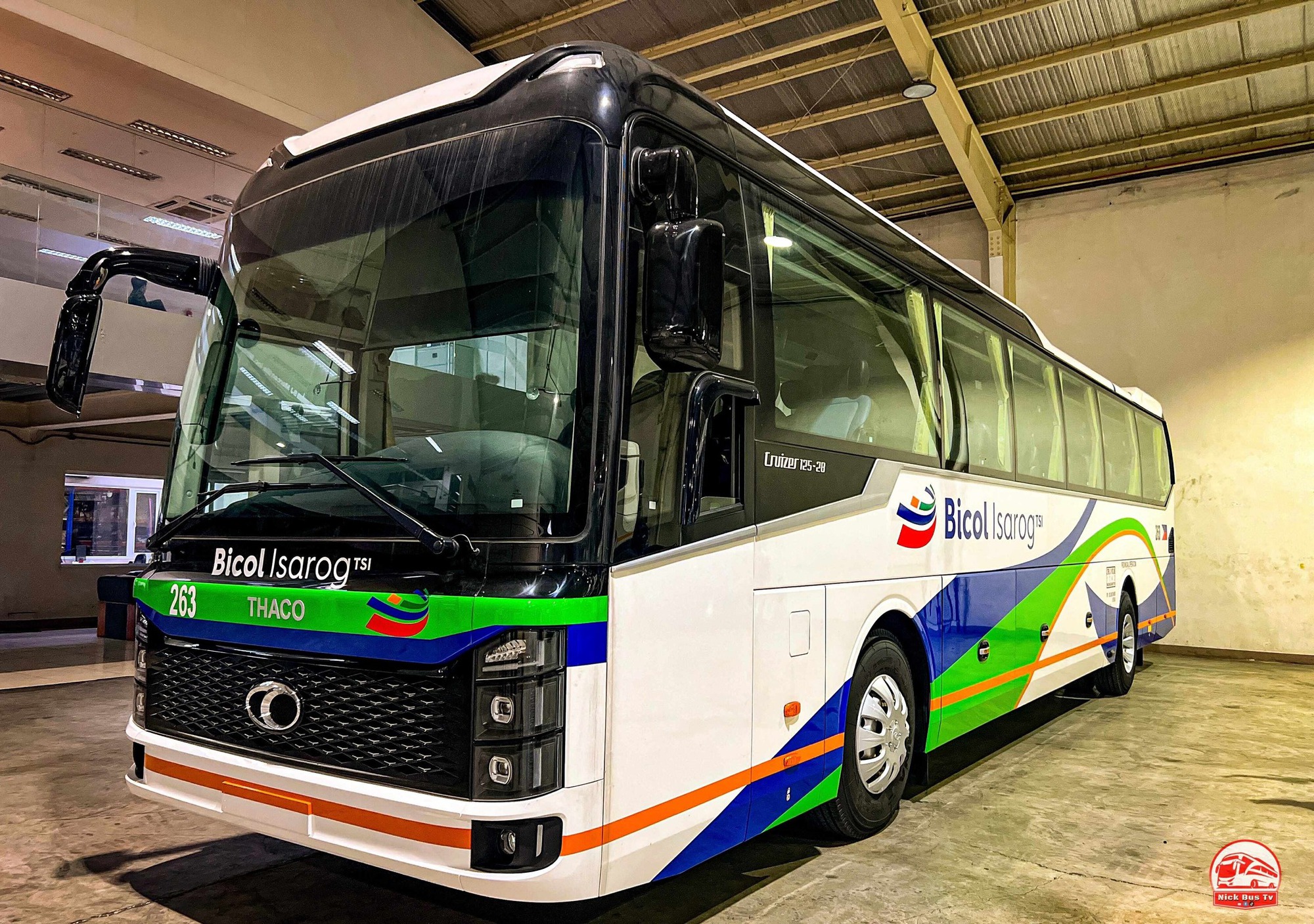 Sau Thái Lan, tập đoàn Việt xây 7 nhà máy xe ở Đà Nẵng 'chốt đơn' xuất khẩu loạt xe buýt đến Philippines- Ảnh 2. Sau Thái Lan, tập đoàn Việt xây 7 nhà máy xe ở Đà Nẵng 'chốt đơn' xuất khẩu loạt xe buýt đến Philippines- Ảnh 2.