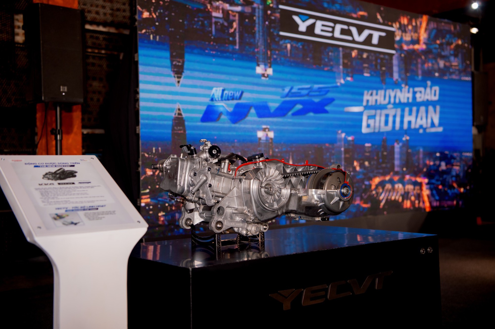Hộp số 'chuyển cấp' của xe ga Yamaha vừa ra mắt: Thêm 13 triệu để trang bị, lộ rõ bản chất sau chạy thử- Ảnh 2. Hộp số 'chuyển cấp' của xe ga Yamaha vừa ra mắt: Thêm 13 triệu để trang bị, lộ rõ bản chất sau chạy thử- Ảnh 2.