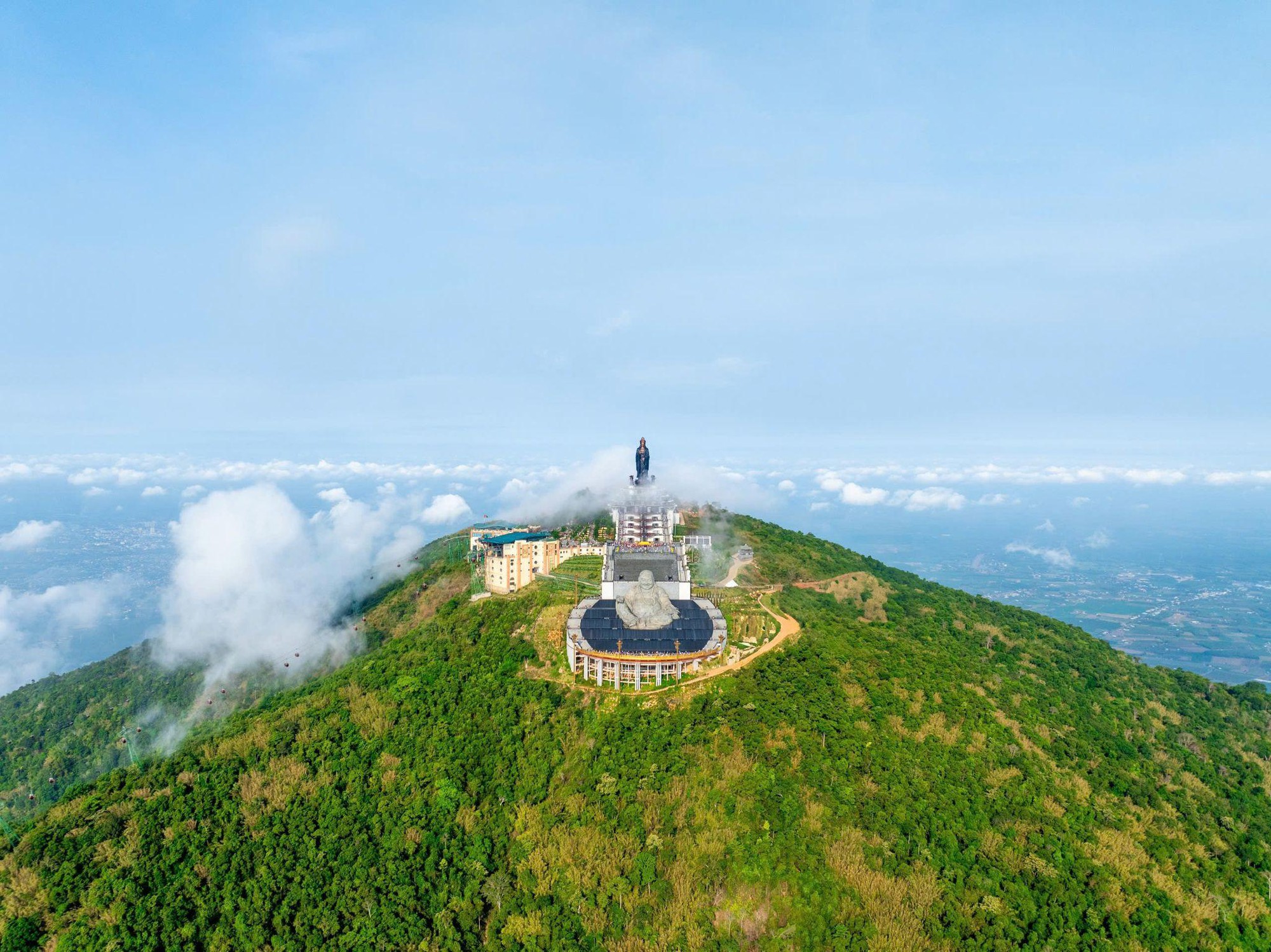 Giải chạy Baden Mountain International Marathon 2025 đạt chuẩn quốc tế sẽ diễn ra vào ngày 3/8- Ảnh 3. Giải chạy Baden Mountain International Marathon 2025 đạt chuẩn quốc tế sẽ diễn ra vào ngày 3/8- Ảnh 3.