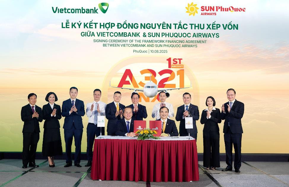 Vietcombank đồng hành cùng Sun PhuQuoc Airways chắp cánh đội bay tương lai- Ảnh 1.