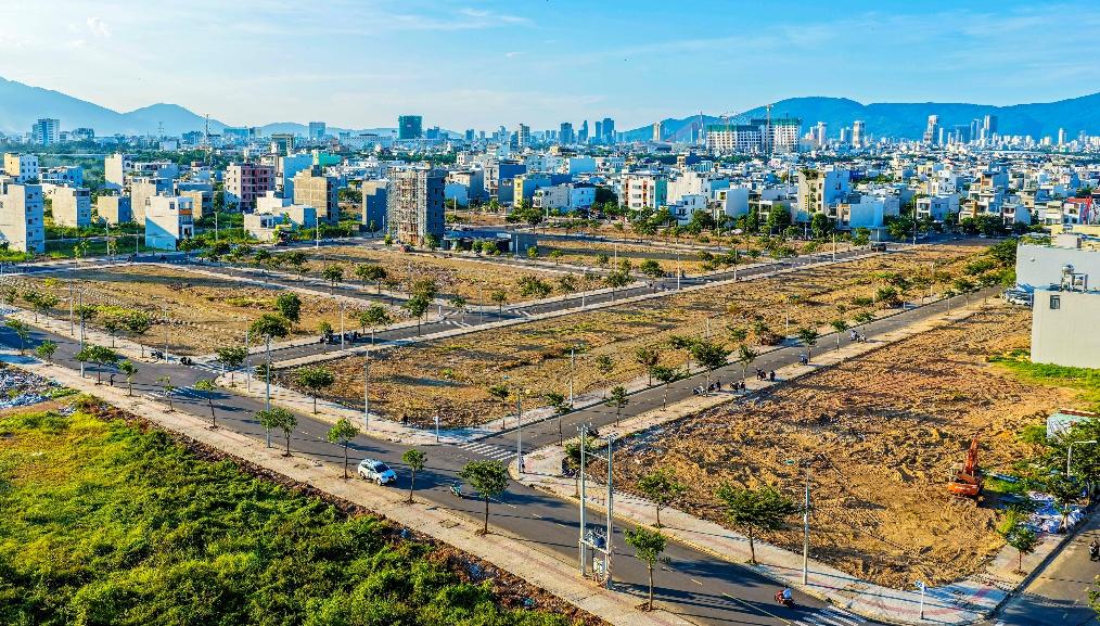 Nhà đầu tư Hà Nội, TP. HCM đổ xô “săn” quỹ đất vàng ven sông tại Đà Nẵng- Ảnh 6. Nhà đầu tư Hà Nội, TP. HCM đổ xô “săn” quỹ đất vàng ven sông tại Đà Nẵng- Ảnh 6.