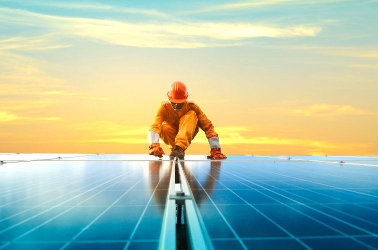 Xây dựng quá mức năng lượng mặt trời, Trung Quốc lâm vào cuộc khủng hoảng 60 tỷ USD- Ảnh 1.