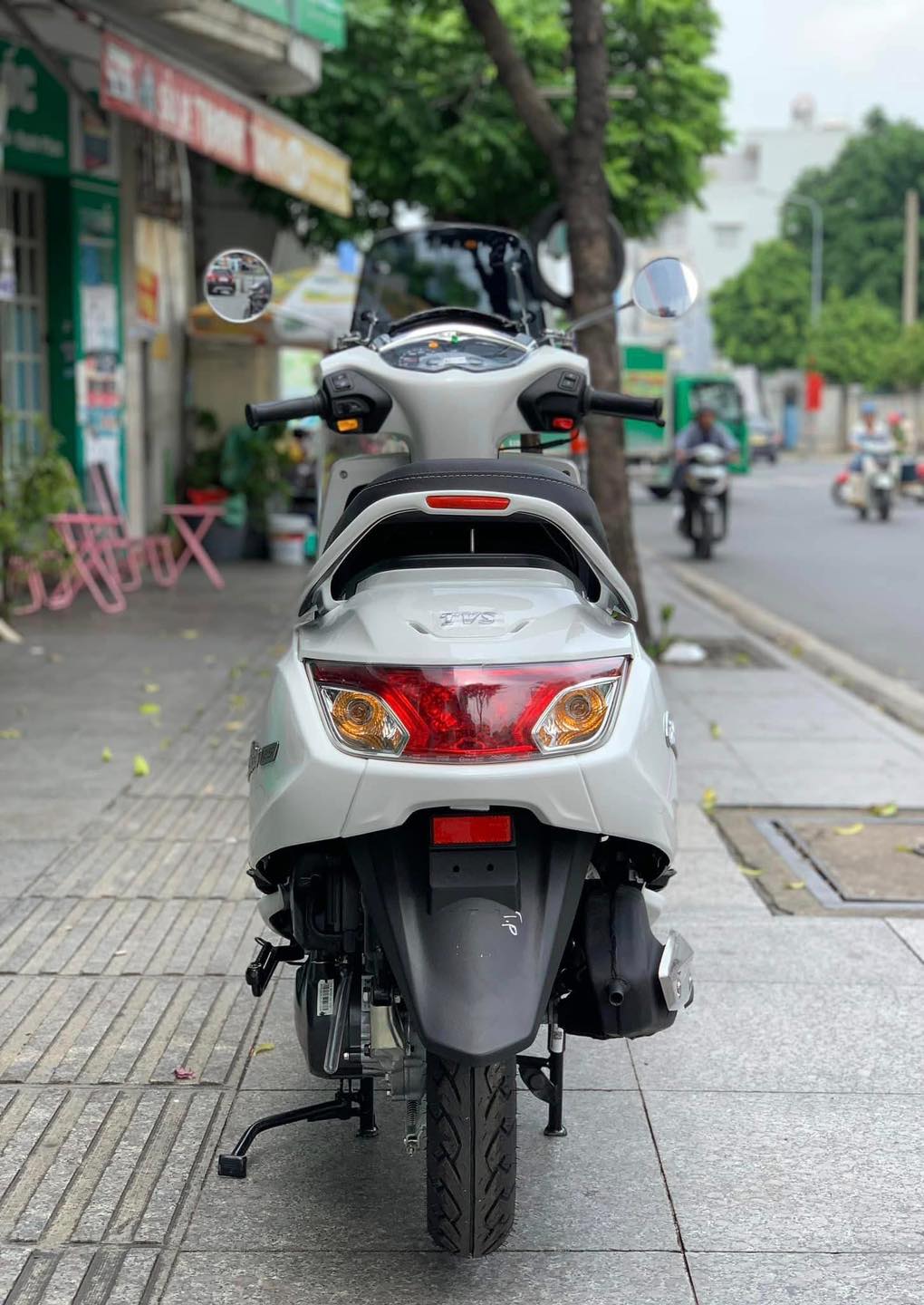 Loạt xe tay ga giảm giá mạnh: Có xe ngang hạng Air Blade, thông minh nhất phân khúc nhưng rẻ bằng gần nửa- Ảnh 9.