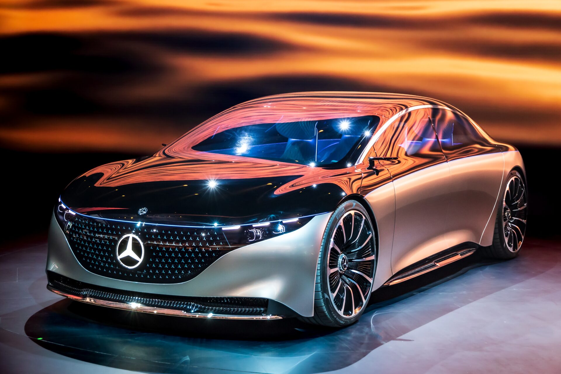 Mercedes-Benz sắp ra mắt 18 mẫu xe cực hot năm 2026: Cam kết một điều khiến người tiêu dùng "ưng ý"- Ảnh 1.