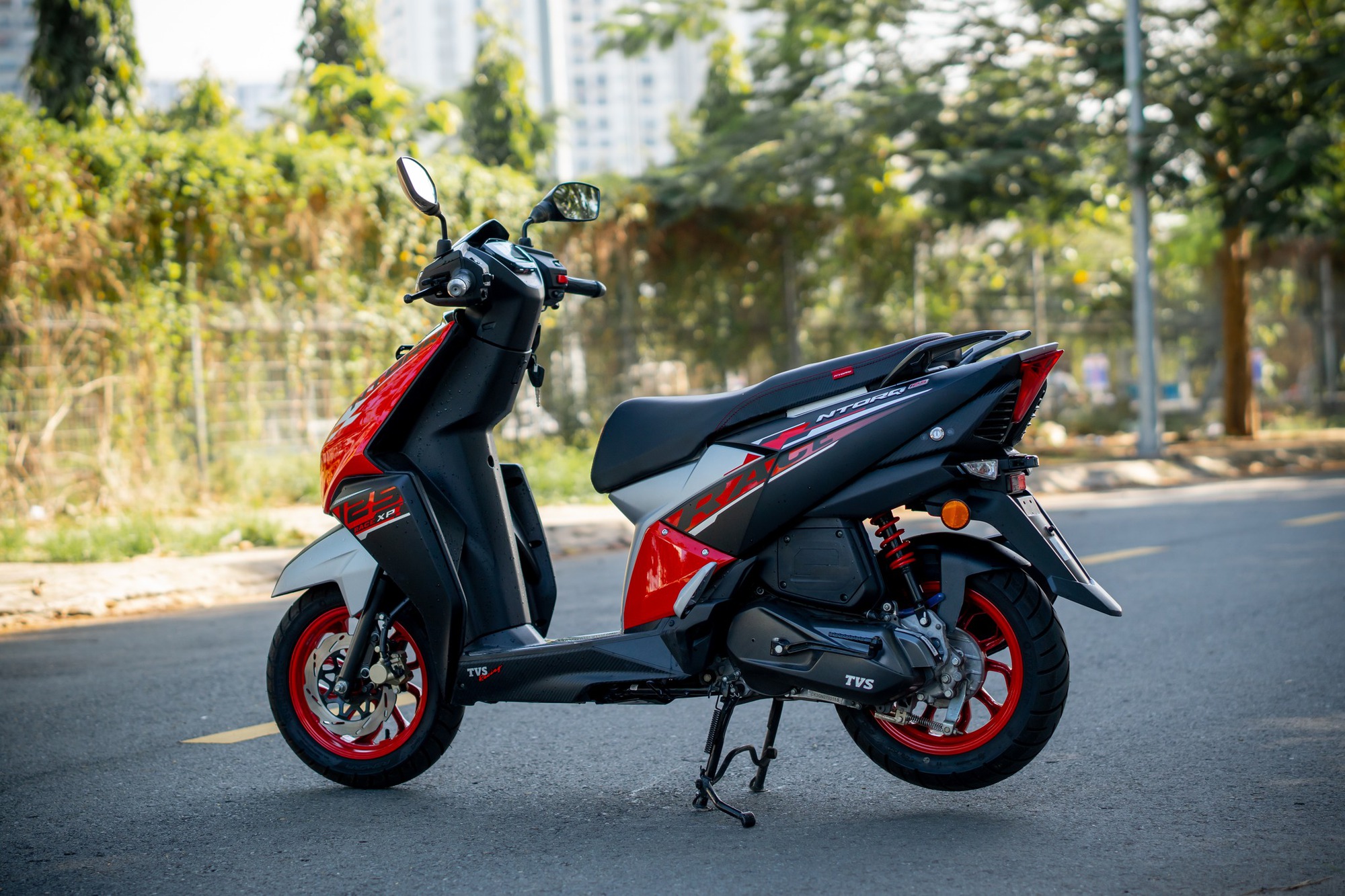 Loạt xe tay ga giảm giá mạnh: Có xe ngang hạng Air Blade, thông minh nhất phân khúc nhưng rẻ bằng gần nửa- Ảnh 13.