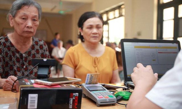 Hà Nội: Phê duyệt Đề án phương án thí điểm chi trả an sinh xã hội không dùng tiền mặt- Ảnh 1.