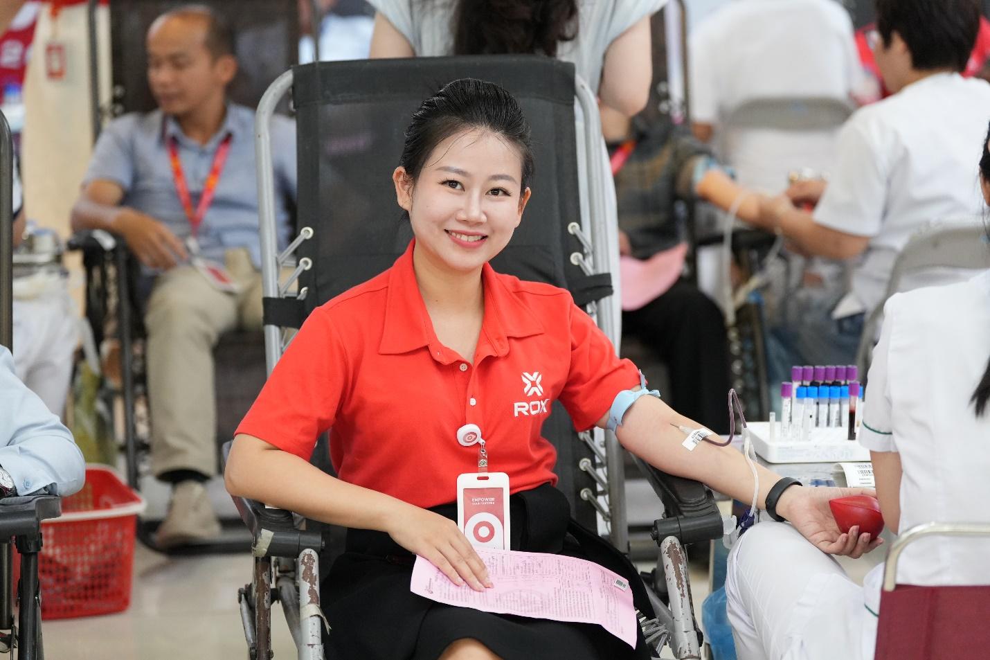 Giọt thương 2025: CBNV ROX Group chung tay hiến máu, lan tỏa giá trị sống đẹp- Ảnh 6.