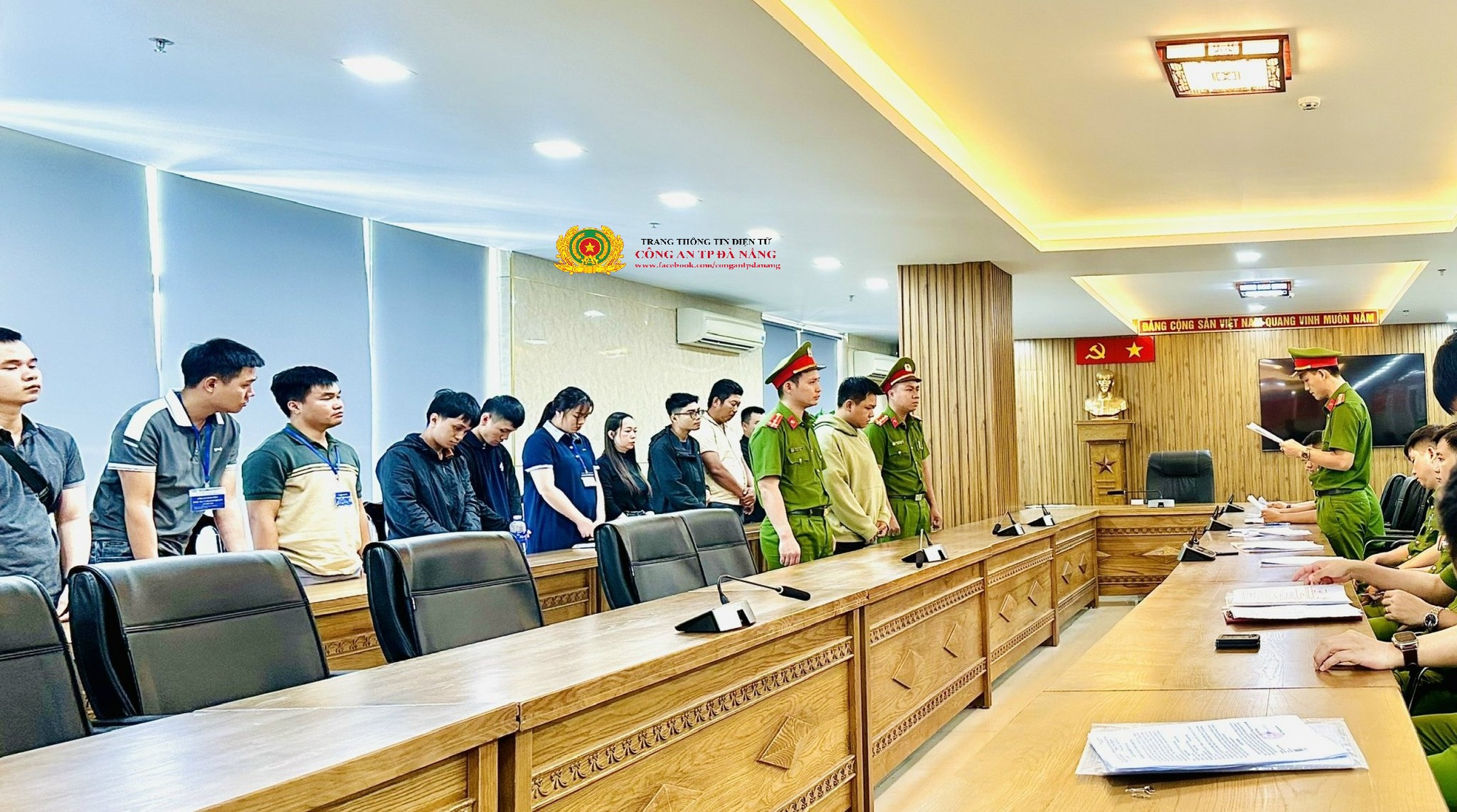 3 nhân viên ngân hàng cấu kết với tội phạm trong đường dây rửa tiền 30 nghìn tỷ như thế nào?- Ảnh 4.