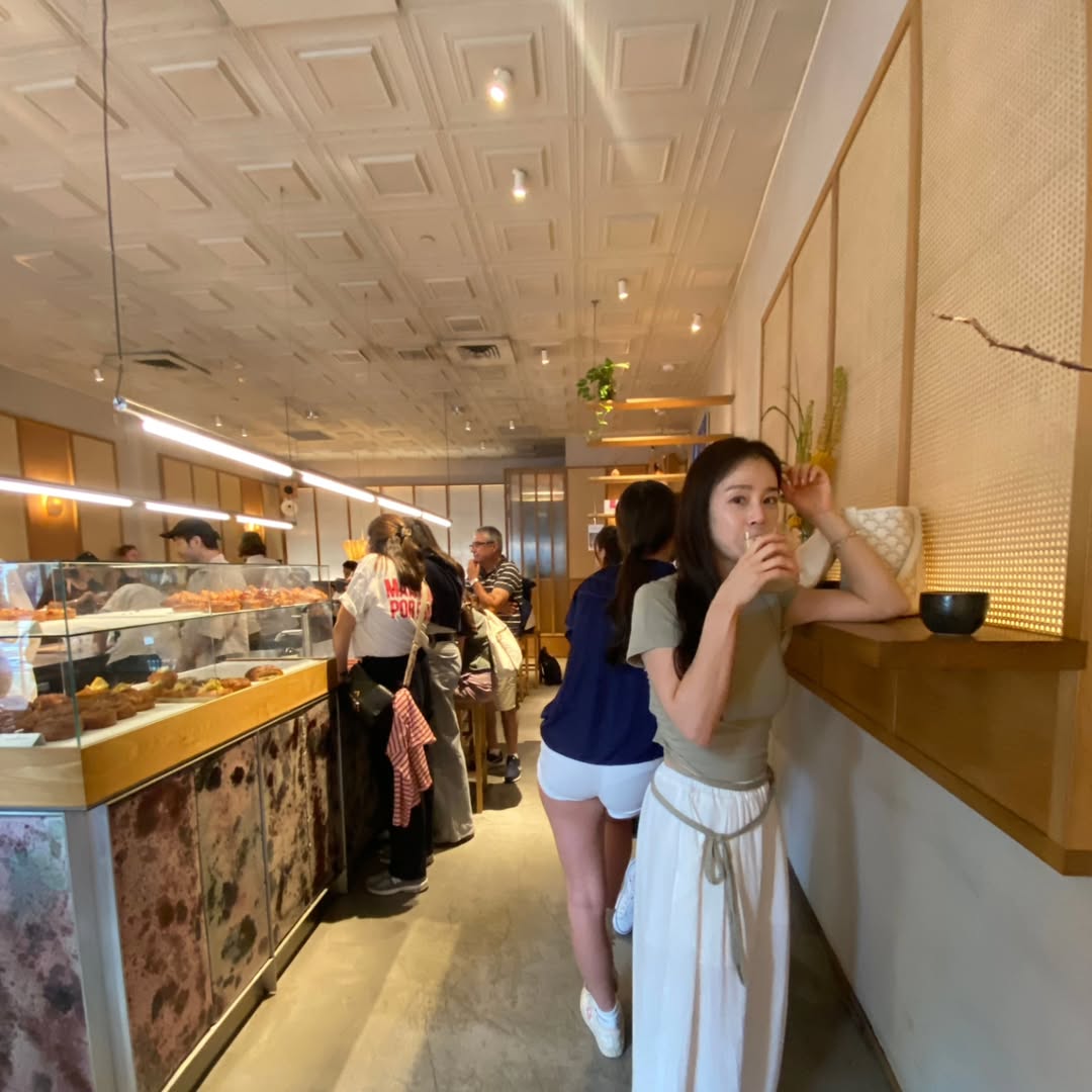 Chiếc áo cháy hàng nhanh hơn tốc độ ánh sáng nhờ Kim Tae Hee- Ảnh 3.