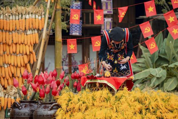 Trải nghiệm văn hóa 7 dân tộc Tây Bắc trong lễ hội Mùa vàng Bản Mây Fansipan- Ảnh 5. Trải nghiệm văn hóa 7 dân tộc Tây Bắc trong lễ hội Mùa vàng Bản Mây Fansipan- Ảnh 5.