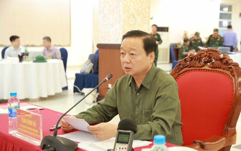 Nhanh chóng khắc phục hậu quả bão số 5 và mưa lũ, khôi phục sản xuất, kinh doanh, ổn định tình hình Nhân dân- Ảnh 5. Nhanh chóng khắc phục hậu quả bão số 5 và mưa lũ, khôi phục sản xuất, kinh doanh, ổn định tình hình Nhân dân- Ảnh 5.