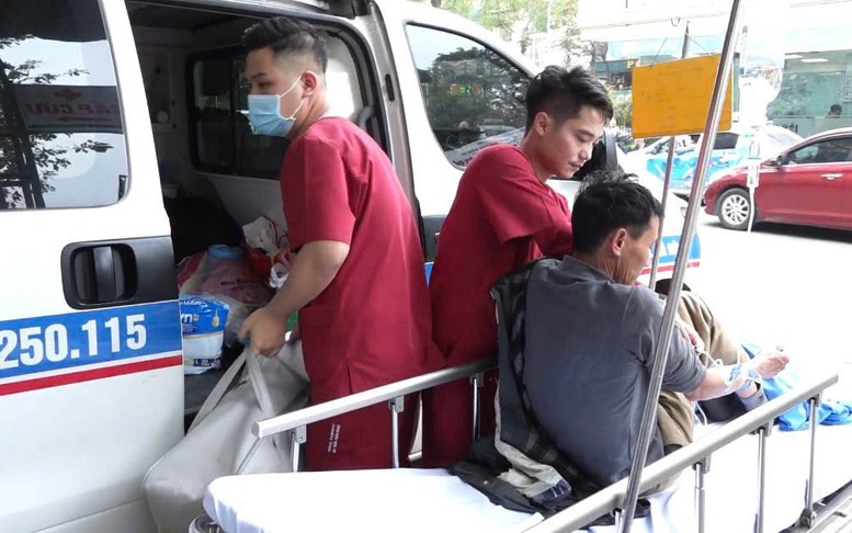 Nhanh chóng khắc phục hậu quả bão số 5 và mưa lũ, khôi phục sản xuất, kinh doanh, ổn định tình hình Nhân dân- Ảnh 23. Nhanh chóng khắc phục hậu quả bão số 5 và mưa lũ, khôi phục sản xuất, kinh doanh, ổn định tình hình Nhân dân- Ảnh 23.