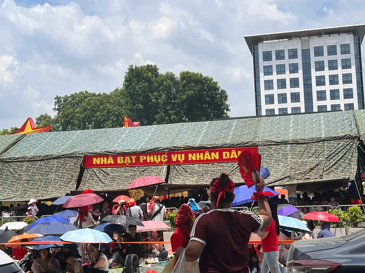 Tất cả người dân đi xem diễu binh, diễu hành A80 không thể bỏ qua thông tin này- Ảnh 2. Tất cả người dân đi xem diễu binh, diễu hành A80 không thể bỏ qua thông tin này- Ảnh 2.