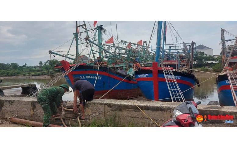 Nhanh chóng khắc phục hậu quả bão số 5 và mưa lũ, khôi phục sản xuất, kinh doanh, ổn định tình hình Nhân dân- Ảnh 22. Nhanh chóng khắc phục hậu quả bão số 5 và mưa lũ, khôi phục sản xuất, kinh doanh, ổn định tình hình Nhân dân- Ảnh 22.