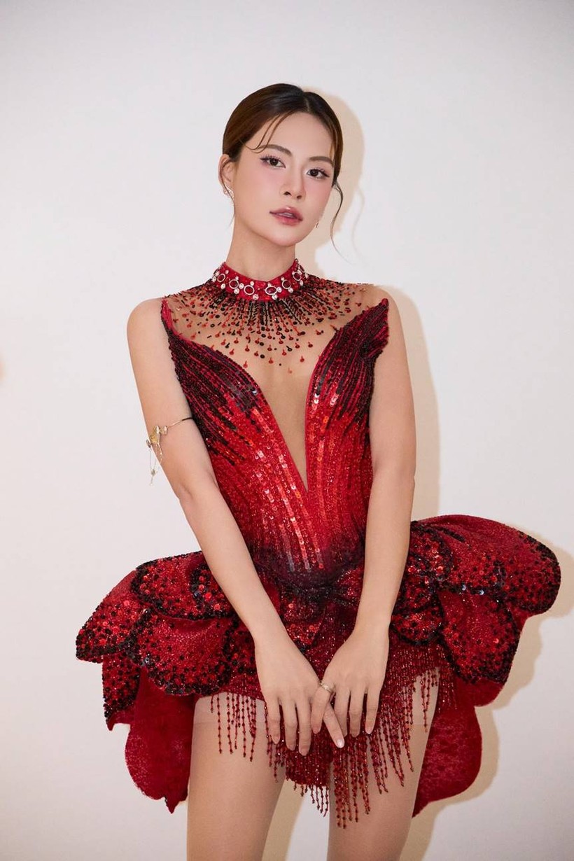 Hà Nhi hứa hẹn làm say lòng khán giả Tây Ninh tại thành phố Thiên niên kỷ- Ảnh 2. Hà Nhi hứa hẹn làm say lòng khán giả Tây Ninh tại thành phố Thiên niên kỷ- Ảnh 2.