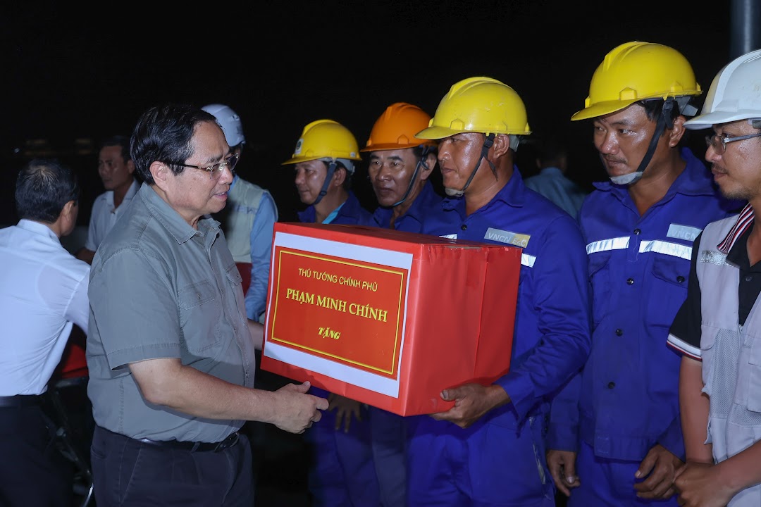 Thủ tướng kiểm tra dự án hơn 75.000 tỷ có hạng mục hoàn thành 98%, sẵn sàng về đích ngày 19/8- Ảnh 1.