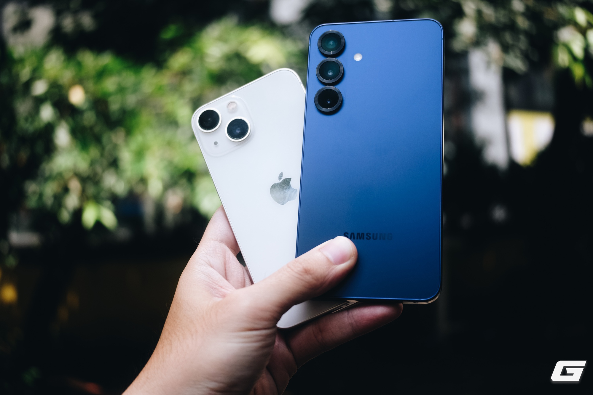 Hai người dùng iPhone quyết định chuyển sang Samsung: Dù là máy thanh hay máy gập, ai cũng cảm thấy hài lòng hơn- Ảnh 2.