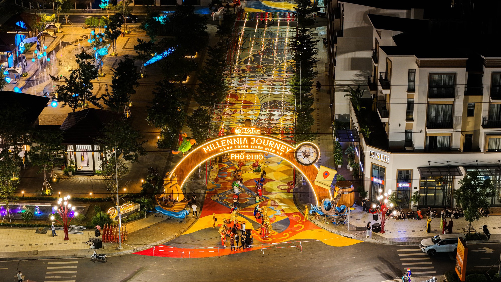 Thành phố Thiên niên kỷ T&T City Millennia bừng sáng trước đại nhạc hội- Ảnh 3.