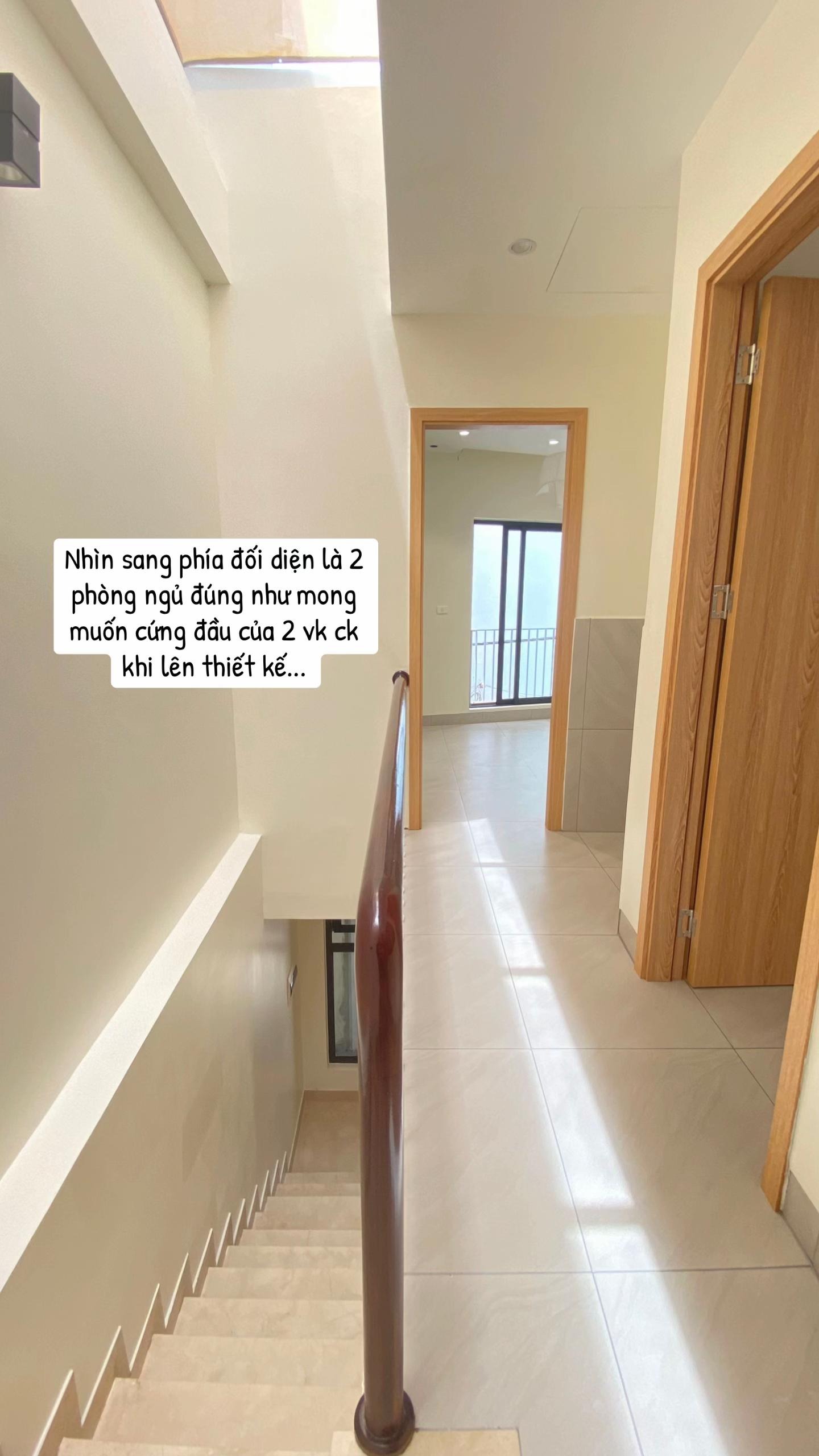 Trần đời chưa từng thấy: Bàn thờ đặt sát bếp cạnh toilet, chủ nhà bị dân mạng hỏi dồn "có sợ gia tiên phật ý không?"!- Ảnh 3. Trần đời chưa từng thấy: Bàn thờ đặt sát bếp cạnh toilet, chủ nhà bị dân mạng hỏi dồn "có sợ gia tiên phật ý không?"!- Ảnh 3.