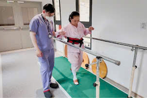 Khớp gối nhân tạo “trôi” khỏi ổ khớp sau 5 năm phẫu thuật- Ảnh 3.