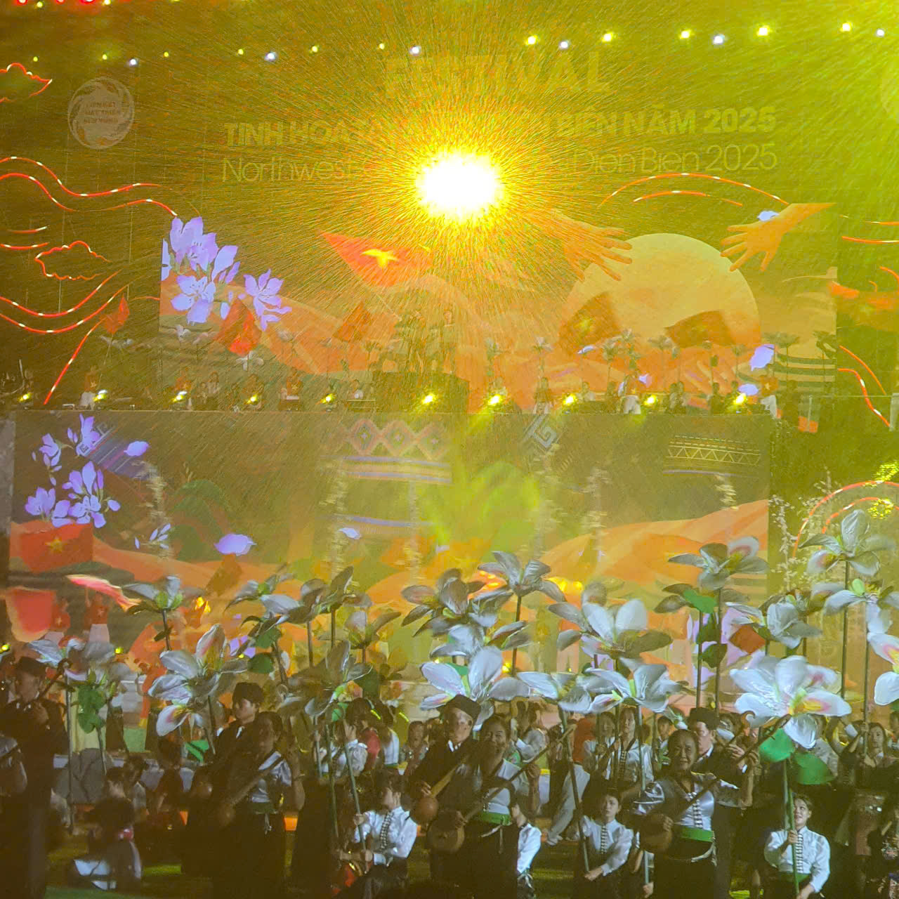 Khai mạc Festival Tinh hoa Tây Bắc - Điện Biên năm 2025- Ảnh 7. Khai mạc Festival Tinh hoa Tây Bắc - Điện Biên năm 2025- Ảnh 7.