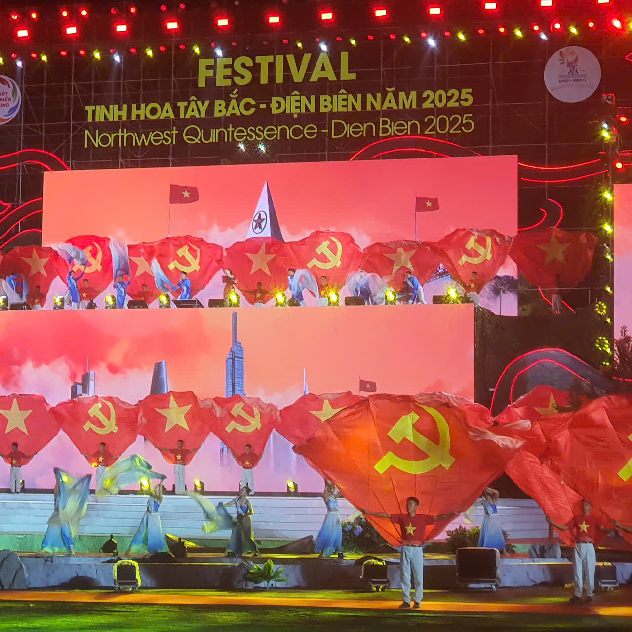 Khai mạc Festival Tinh hoa Tây Bắc - Điện Biên năm 2025- Ảnh 5. Khai mạc Festival Tinh hoa Tây Bắc - Điện Biên năm 2025- Ảnh 5.
