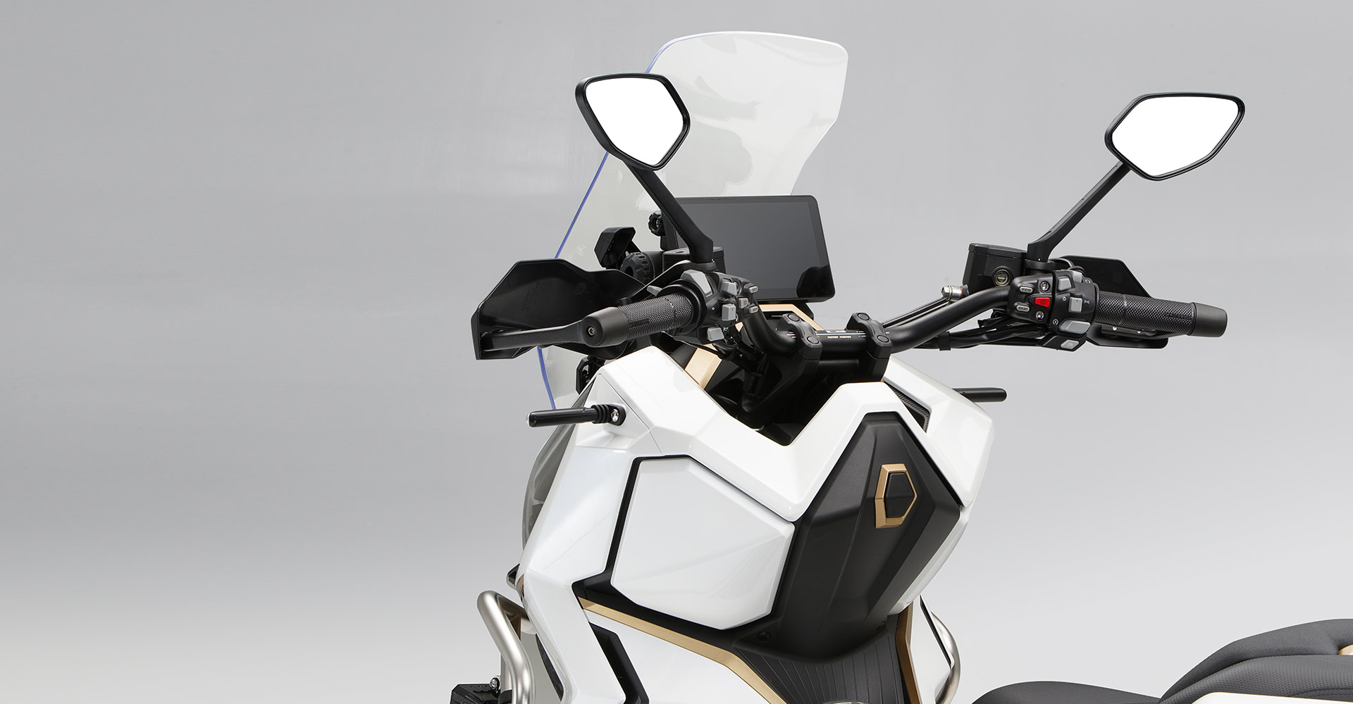 Xe tay ga vừa về Việt Nam dân phượt thích mê: Sức mạnh, công nghệ, giá có rẻ hơn Honda, Yamaha?- Ảnh 4.
