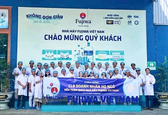 Câu Lạc bộ Doanh nhân họ Ngô (TP.Hồ Chí Minh): Tổ chức giao lưu, kết nối tại doanh nghiệp
- Ảnh 4. Câu Lạc bộ Doanh nhân họ Ngô (TP.Hồ Chí Minh): Tổ chức giao lưu, kết nối tại doanh nghiệp
- Ảnh 4.