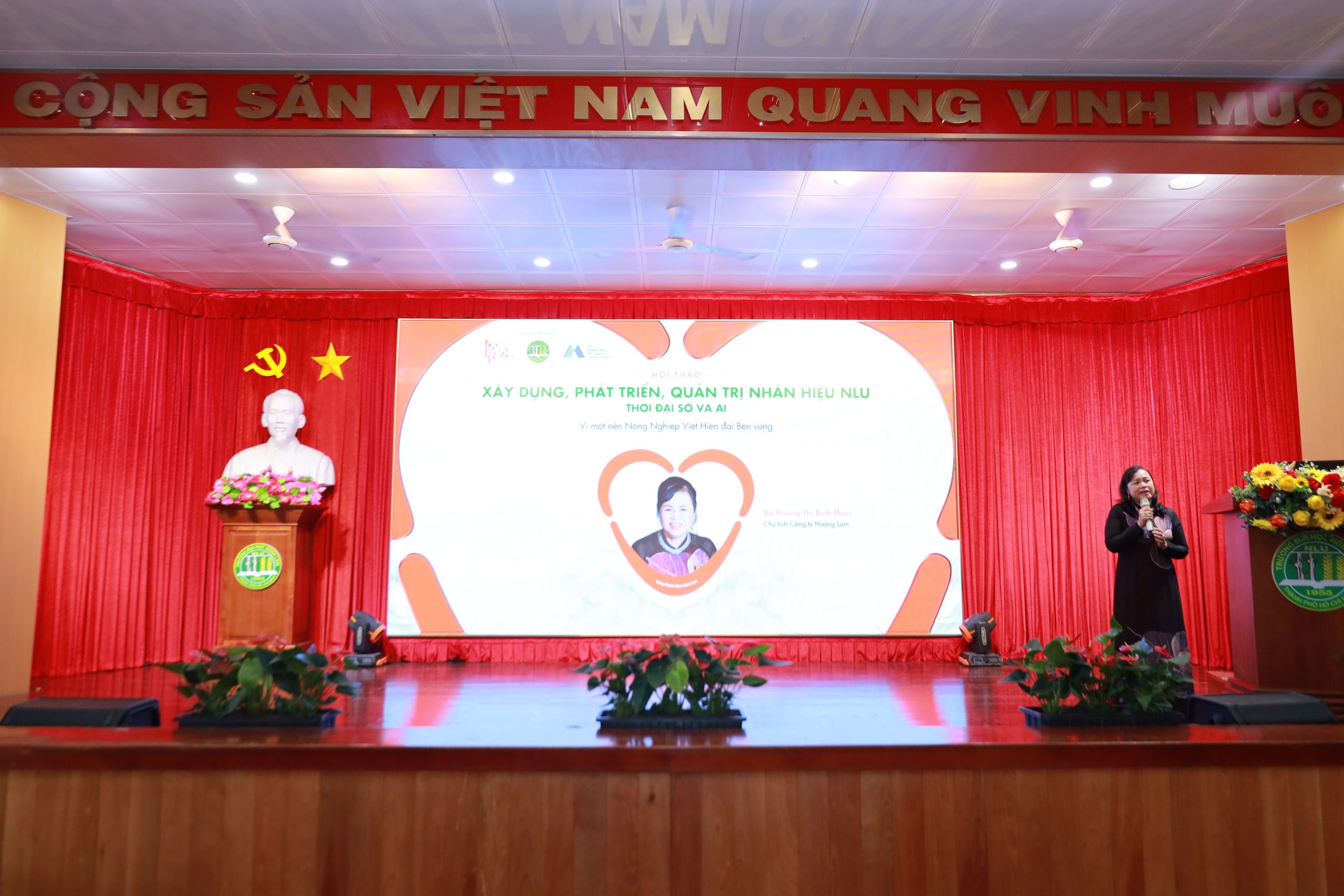 Xây dựng, phát triển quản trị Nhân hiệu NLU thời đại số và AI- Ảnh 8. Xây dựng, phát triển quản trị Nhân hiệu NLU thời đại số và AI- Ảnh 8.