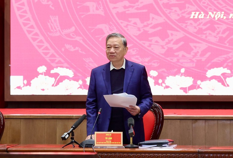 Tổng Bí thư Tô Lâm làm việc với Hà Nội về quy hoạch tổng thể Thủ đô tầm nhìn 100 năm- Ảnh 5. Tổng Bí thư Tô Lâm làm việc với Hà Nội về quy hoạch tổng thể Thủ đô tầm nhìn 100 năm- Ảnh 5.