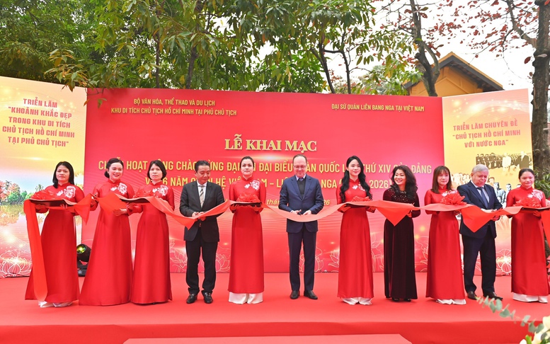 Bồi đắp niềm tin và khát vọng phát triển đất nước phồn vinh, văn minh, hạnh phúc- Ảnh 16. Bồi đắp niềm tin và khát vọng phát triển đất nước phồn vinh, văn minh, hạnh phúc- Ảnh 16.