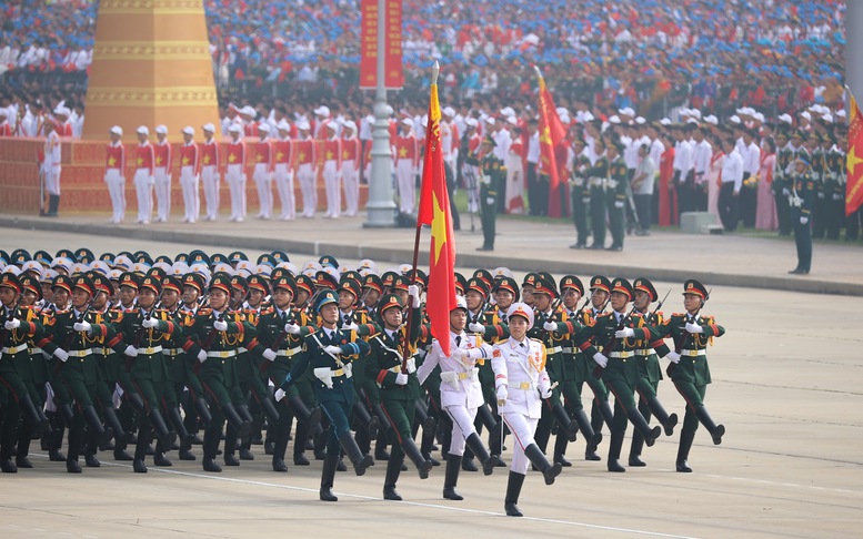 Lực lượng Công an nhân dân gương mẫu, đi đầu thực hiện Nghị quyết Đại hội XIV của Đảng- Ảnh 7.