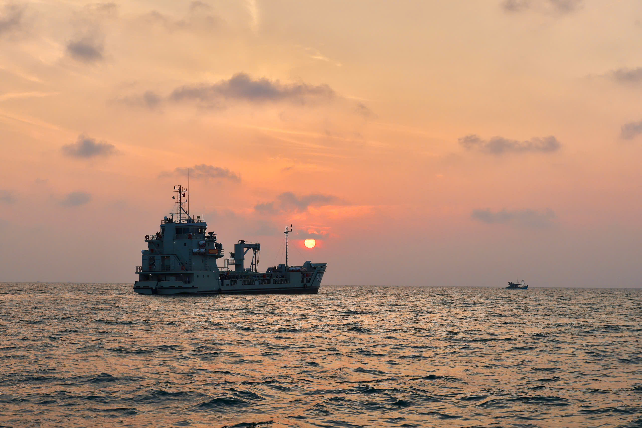 Chuyến hải trình trên vùng biển Tây Nam mang Tết đến với đảo xa của Tổ quốc- Ảnh 4.