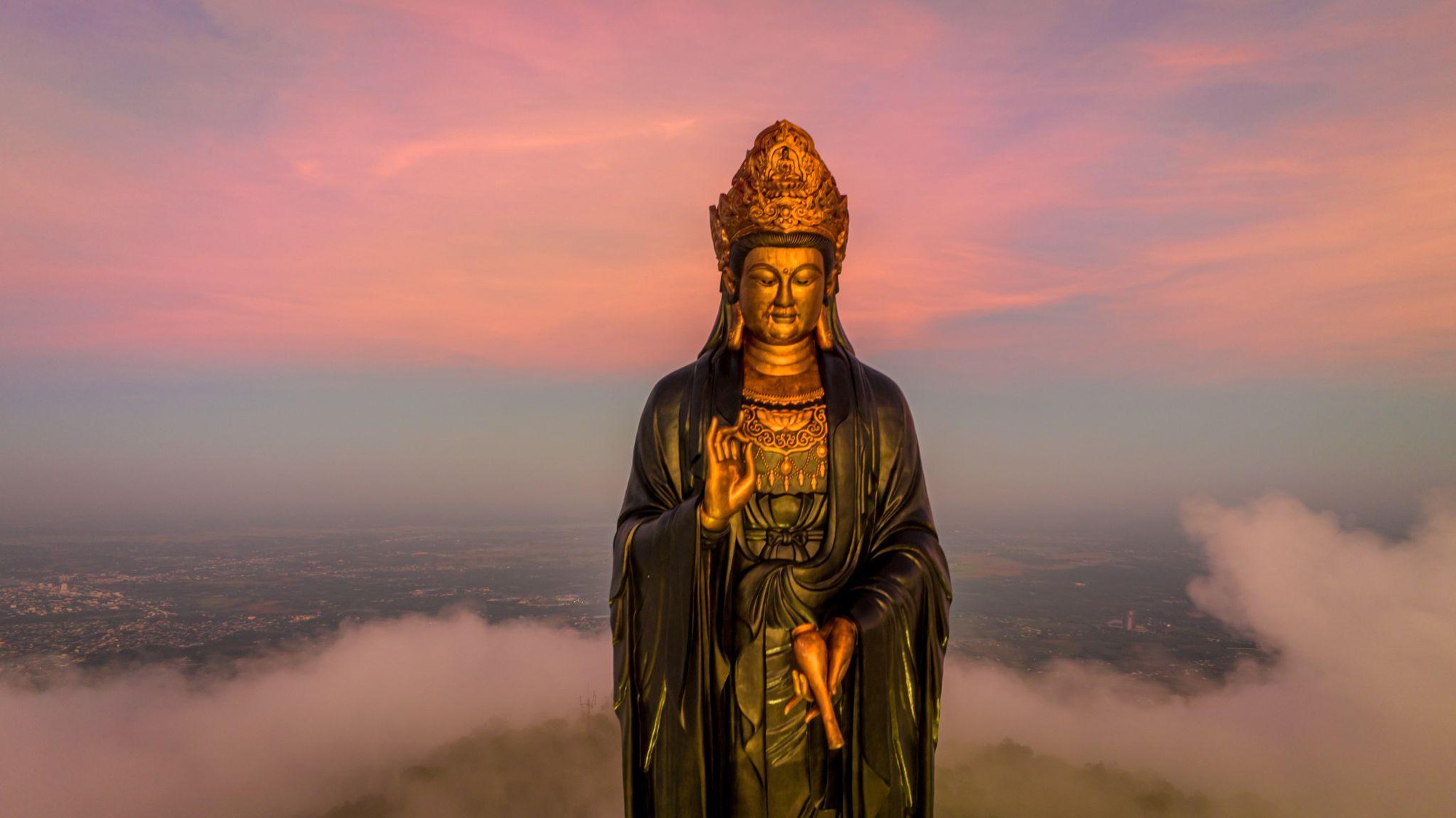 Lên núi Bà Đen “xuyên không” từ quá khứ, hiện tại đến tương lai- Ảnh 3. Lên núi Bà Đen “xuyên không” từ quá khứ, hiện tại đến tương lai- Ảnh 3.