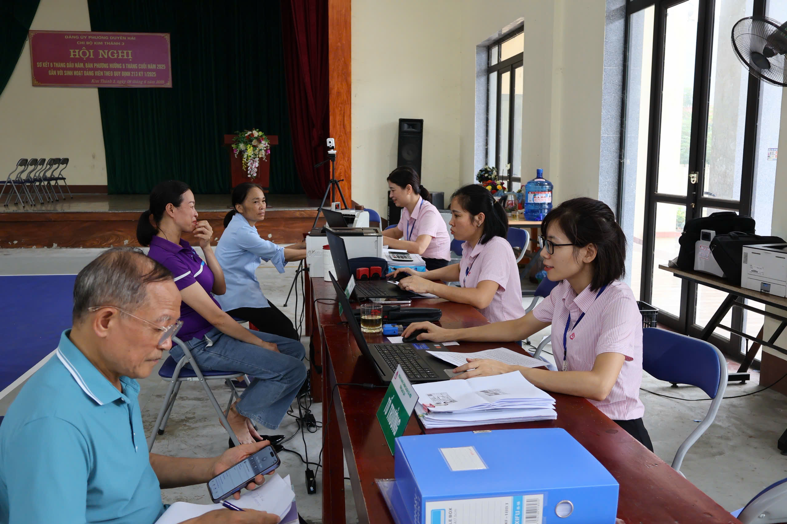 PGD NHCSXH Cam Đường: Điểm sáng tín dụng chính sách tại địa phương- Ảnh 3.