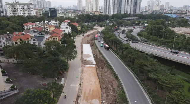 Hà Nội triển khai 3 dự án giao thông theo lệnh khẩn cấp, giảm ùn tắc và tăng kết nối hạ tầng- Ảnh 1. Hà Nội triển khai 3 dự án giao thông theo lệnh khẩn cấp, giảm ùn tắc và tăng kết nối hạ tầng- Ảnh 1.