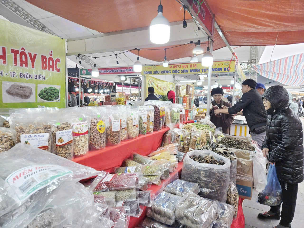 Hội chợ Xúc tiến thương mại và Sản phẩm OCOP tỉnh Hưng Yên 2026- Ảnh 3. Hội chợ Xúc tiến thương mại và Sản phẩm OCOP tỉnh Hưng Yên 2026- Ảnh 3.