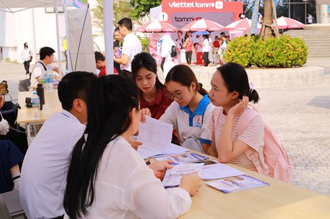 Ngày hội việc làm Thanh niên Thủ đô 2026: Kết nối việc làm cùng sinh viên APD - Ảnh 5.