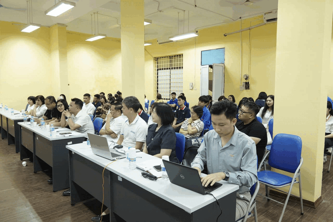 "Job Ready - Sẵn sàng đi làm": Dấu ấn đột phá trong kết nối việc làm cho Thanh thiếu niên Thủ đô - Ảnh 1.