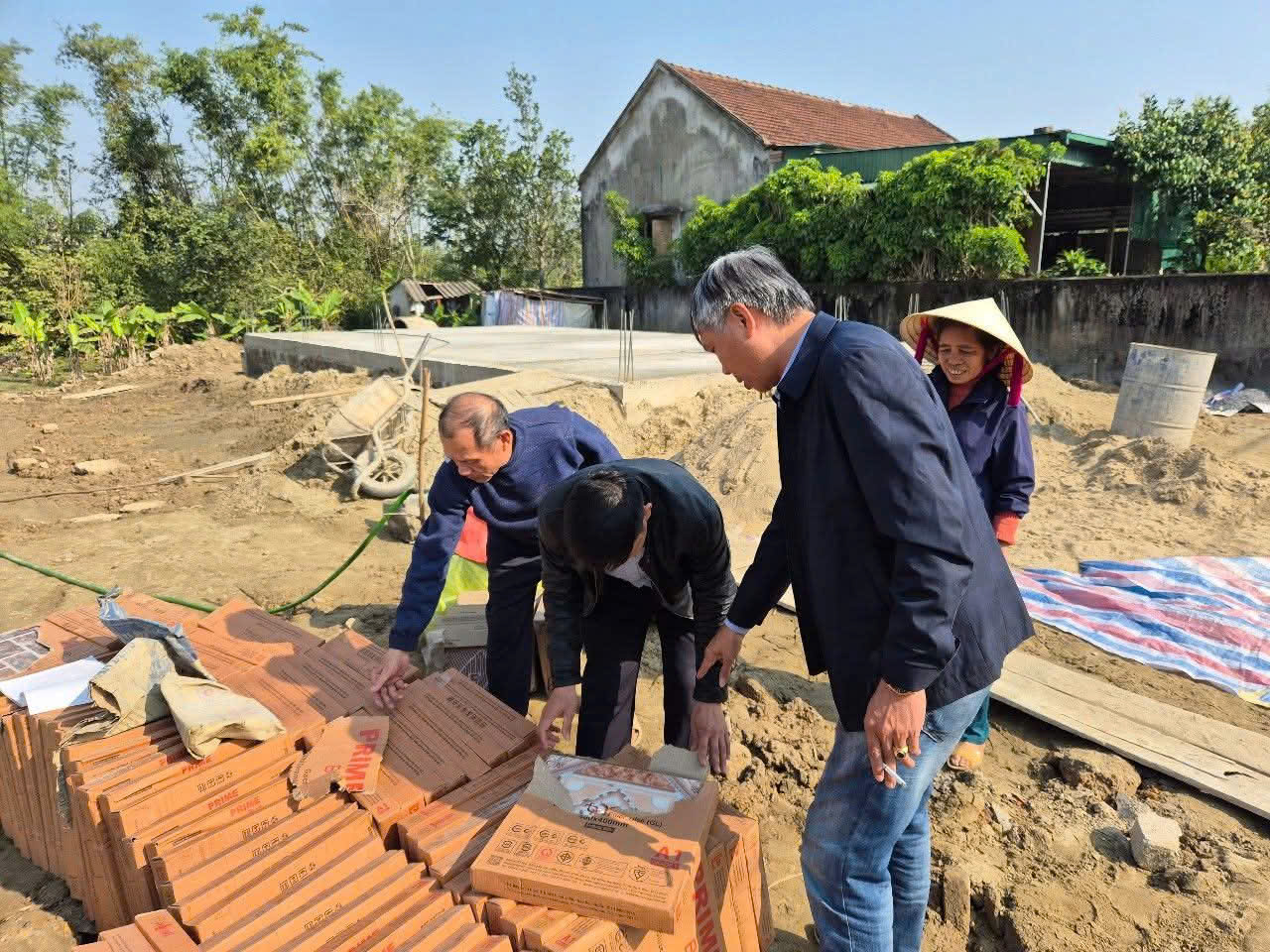 Nghệ An: Bàn giao ngôi nhà Đại đoàn kết số 12 cho người phụ nữ đơn thân- Ảnh 4.